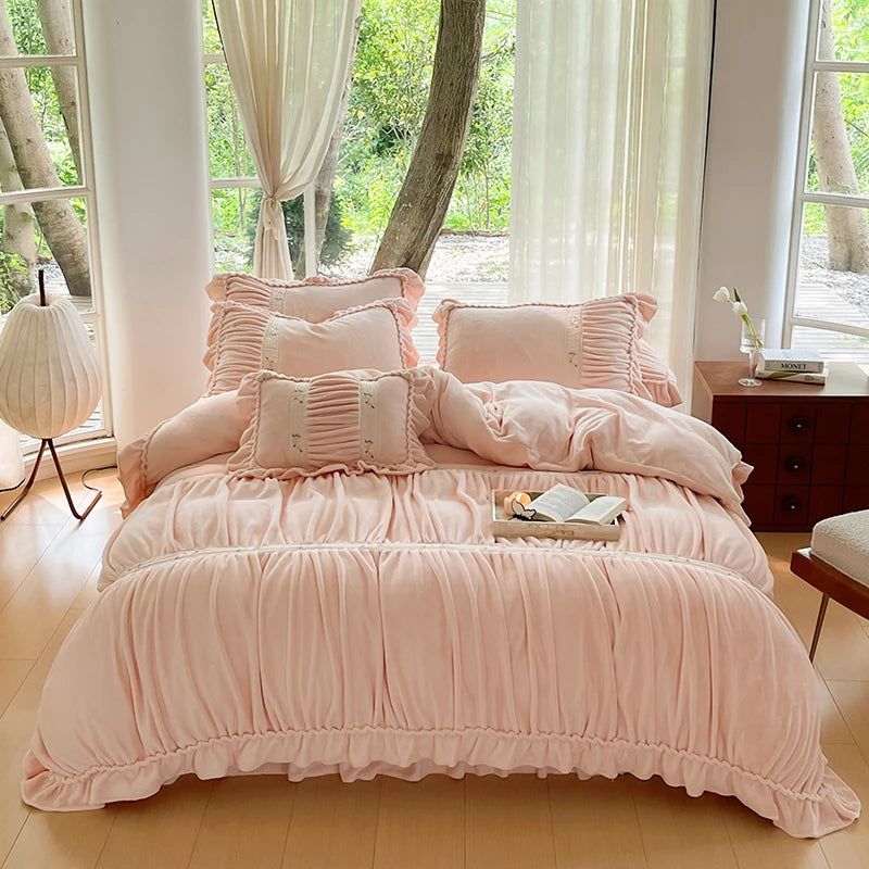 Belbina Maple Sugar Velvet Soft Fleece Floral Bedding Set