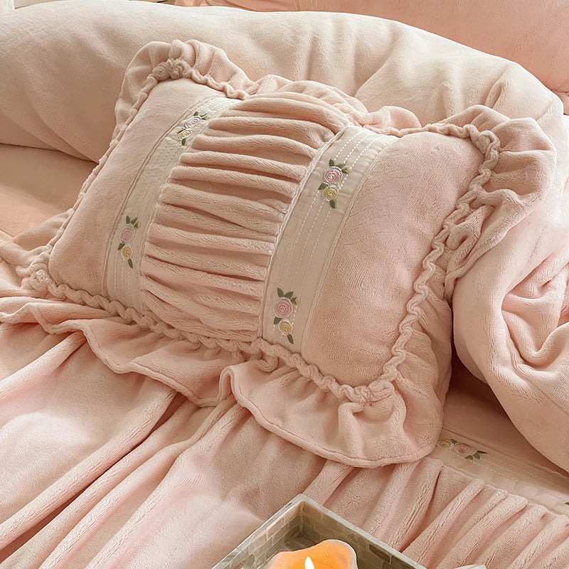 Belbina Maple Sugar Velvet Soft Fleece Floral Bedding Set