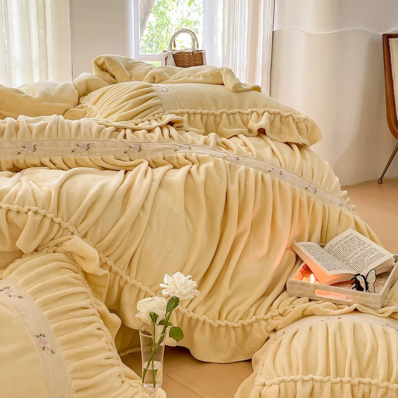 Belbina Taiwan Gold Velvet Soft Fleece Floral Bedding Set