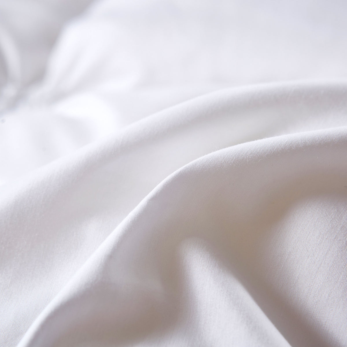 Saraya White Premium Quilted Cotton Goose Down All Seasons Luxury Comforter - DARIYA HOME