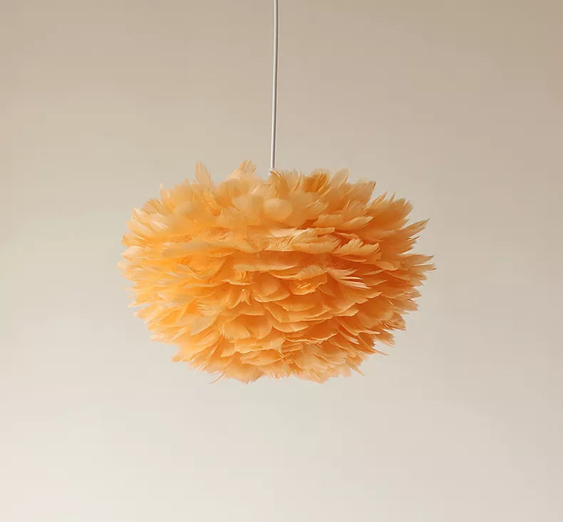 Lampe moderne en plumes d'oie faite main Clelia