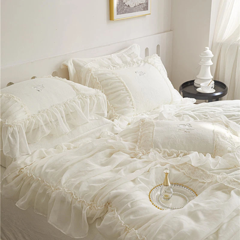 Calogera Dreamy Comfortable Ultra Soft Bedding Set