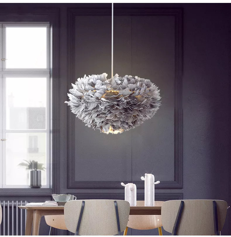 Lampe moderne en plumes d'oie faite main Clelia