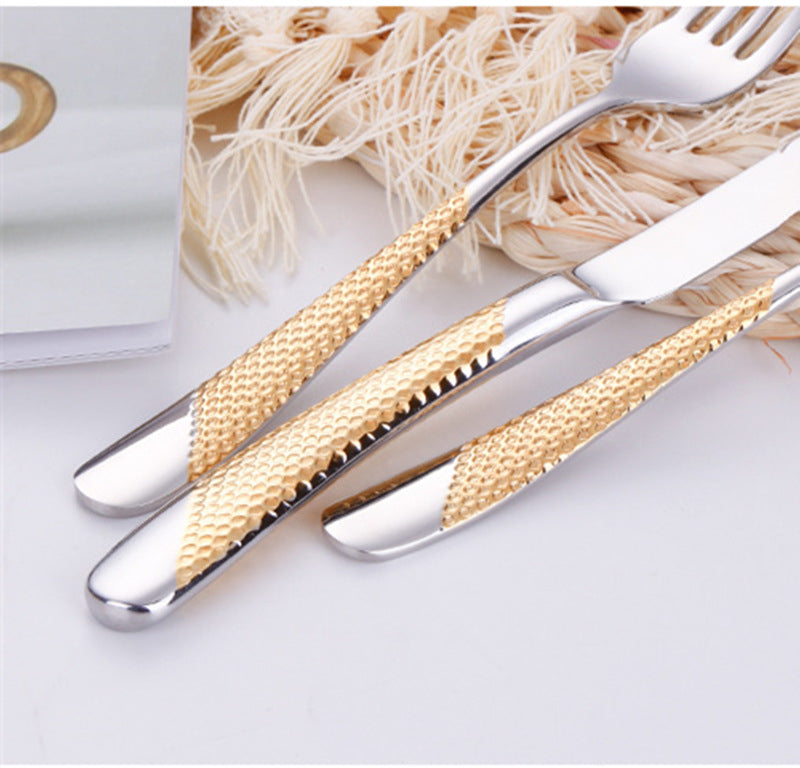 Ferrara Gold Textured Royal Cutlery Set - DARIYA HOME