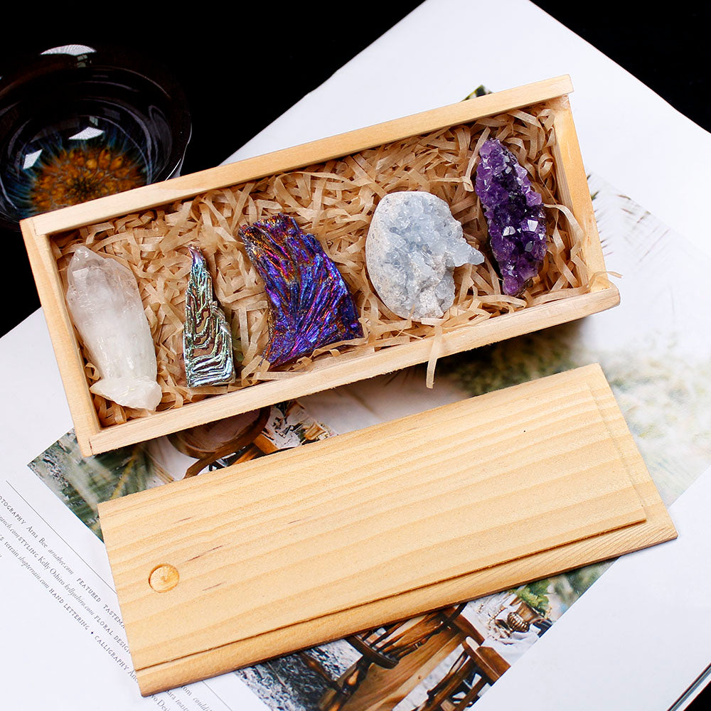 Natural Crystals 5 Pieces Set Home Collection Wooden Box Gift