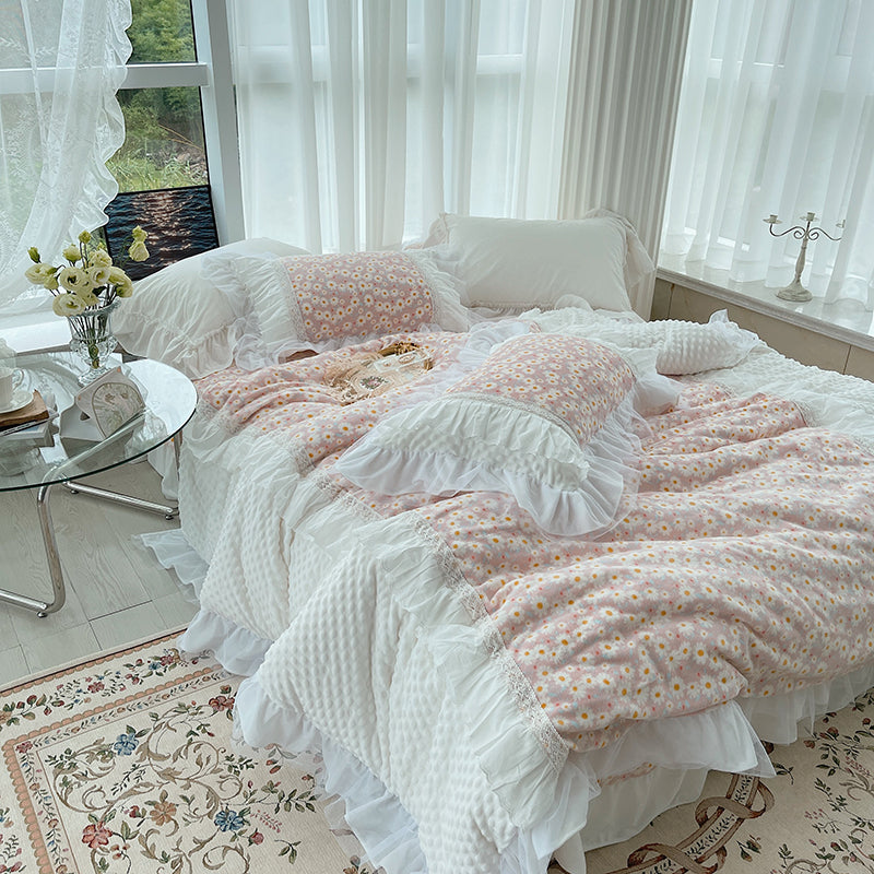 Regina Chamomile Coral Velvet Soft Fleece Floral Bedding Set - DARIYA HOME