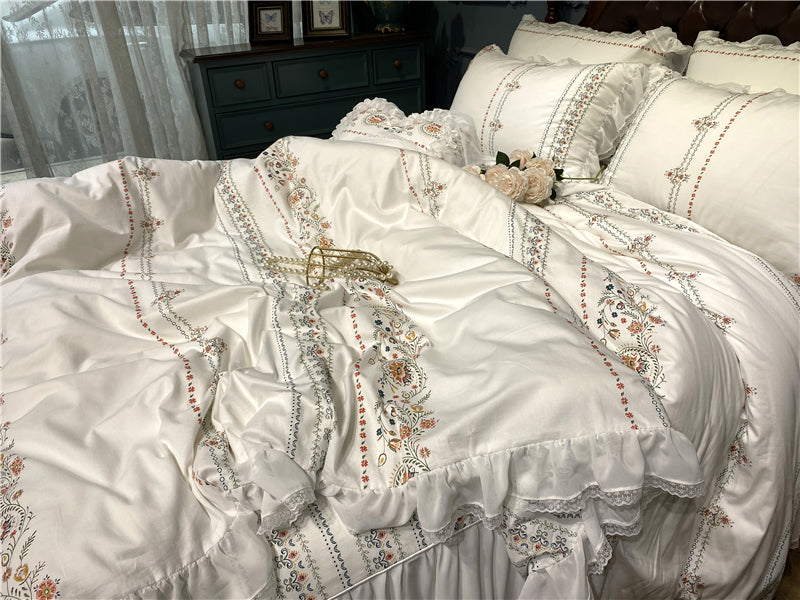 Giuly Flowers Motive Egyptian Cotton Luxury Duvet Bedding Set - DARIYA HOME