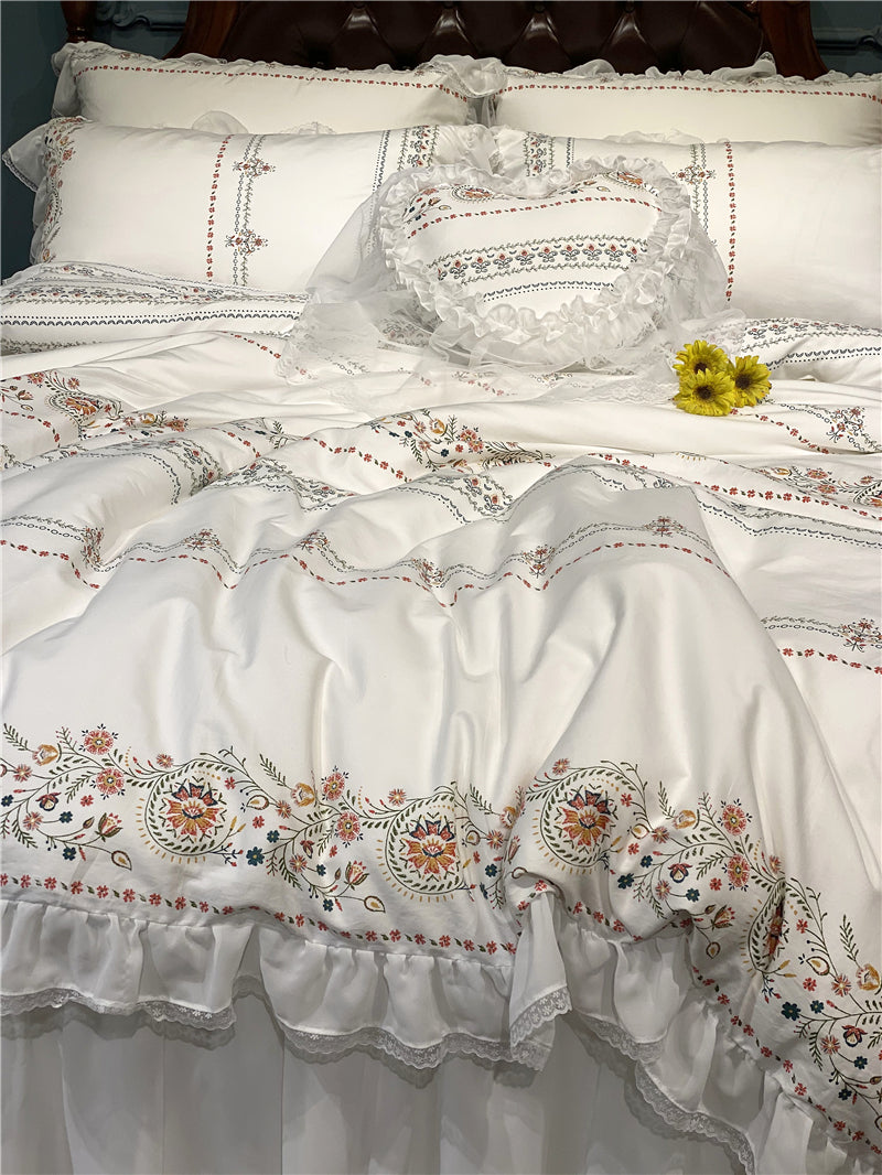 Giuly Flowers Motive Egyptian Cotton Luxury Duvet Bedding Set - DARIYA HOME