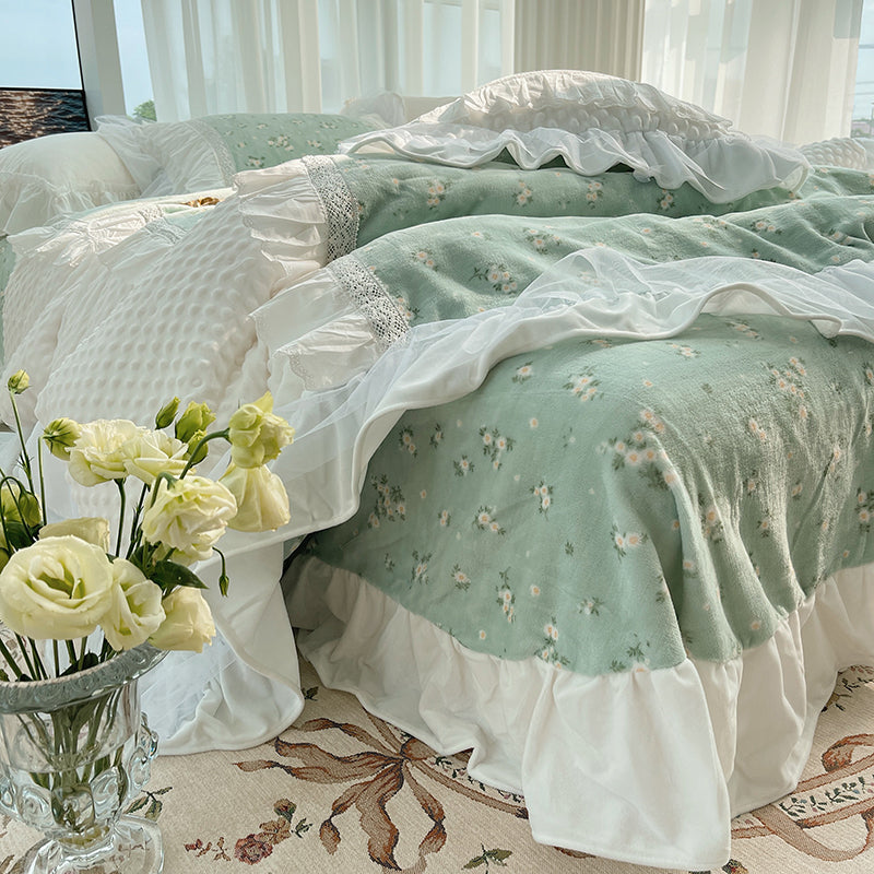 Regina Coral Velvet Soft Fleece Floral Bedding Set - DARIYA HOME