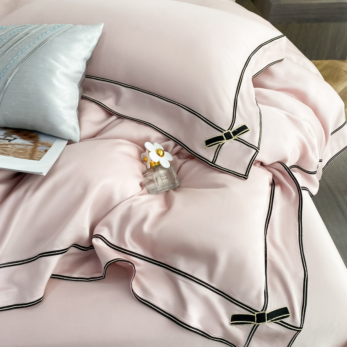 Nuria Clam Shell Bamboo Fiber Breathable Princess Bowknot Bedding Set - DARIYA HOME