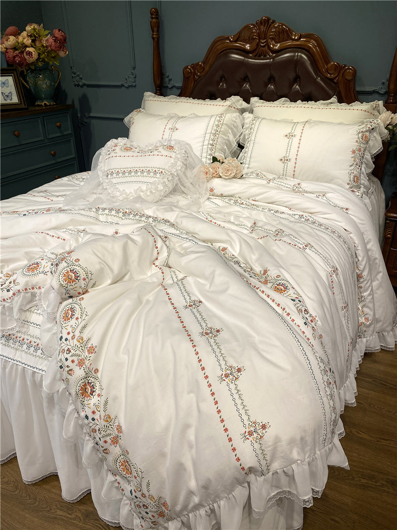 Giuly Flowers Motive Egyptian Cotton Luxury Duvet Bedding Set - DARIYA HOME